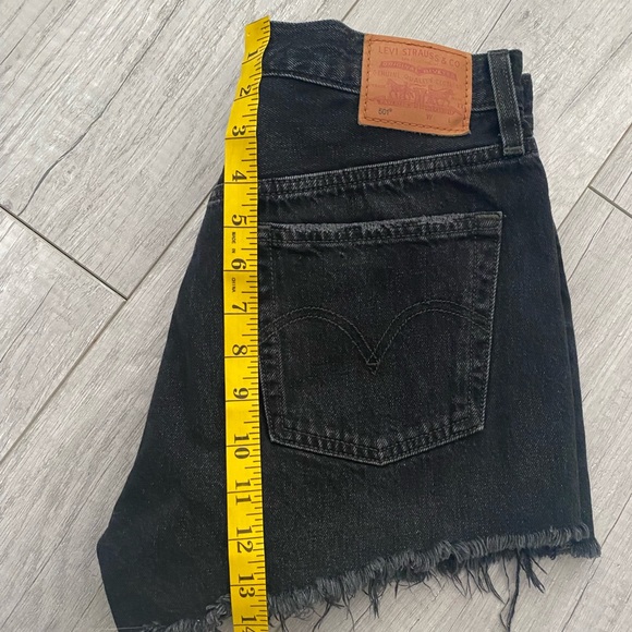 Levis Premium Black Denim Shorts - Picture 6 of 10